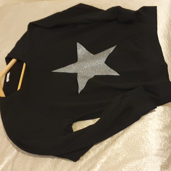 Black long sleeve top. 100 percent cotton. - Picture 2 of 6